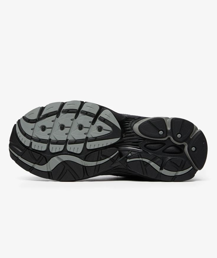 Omni 9 black and grey